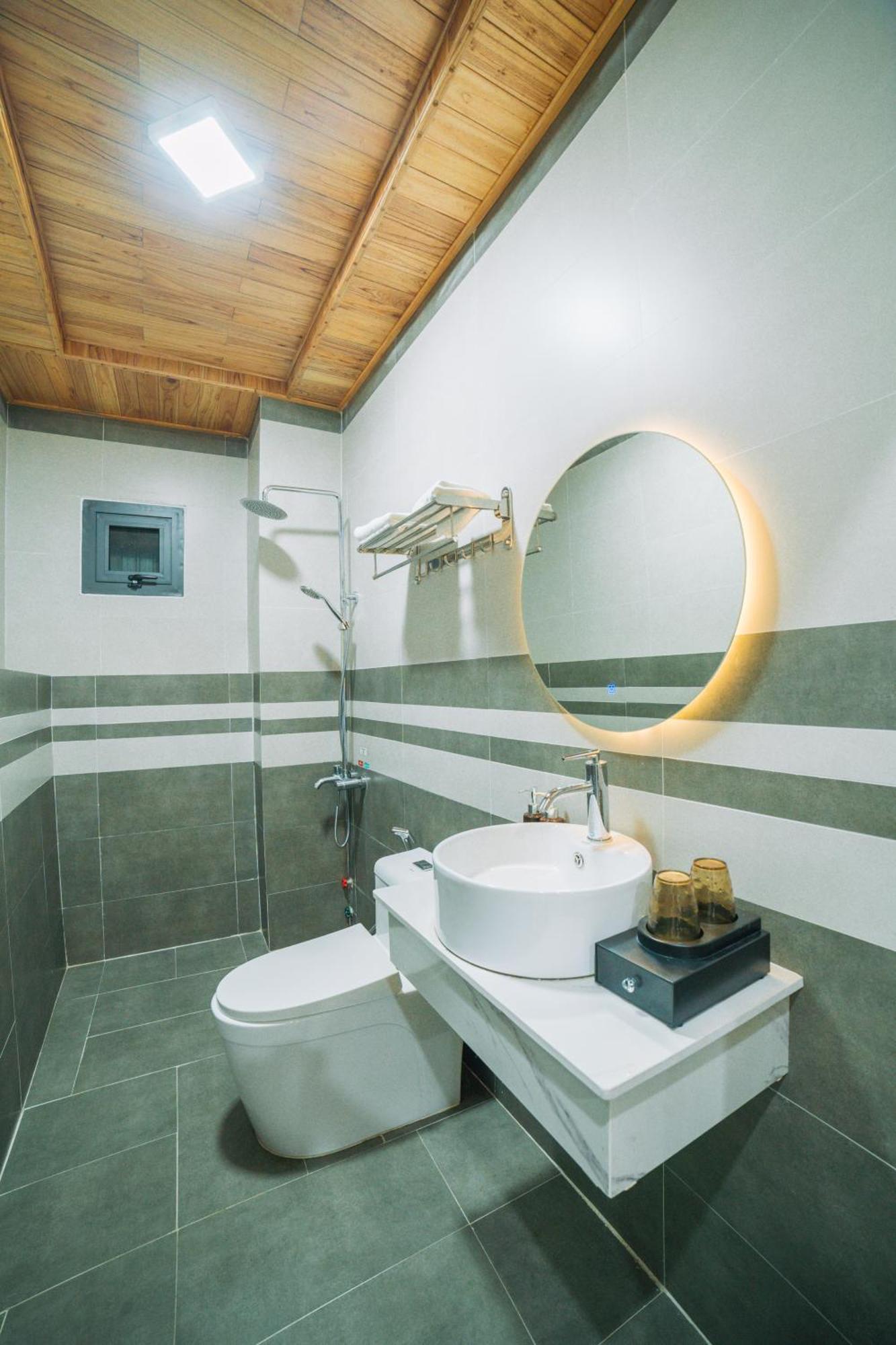 Готель St House Dalat Екстер'єр фото