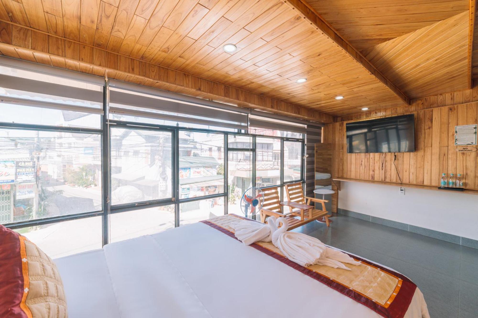 Готель St House Dalat Екстер'єр фото