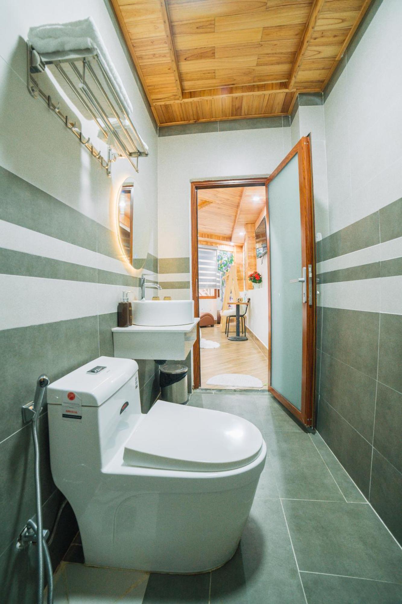 Готель St House Dalat Екстер'єр фото