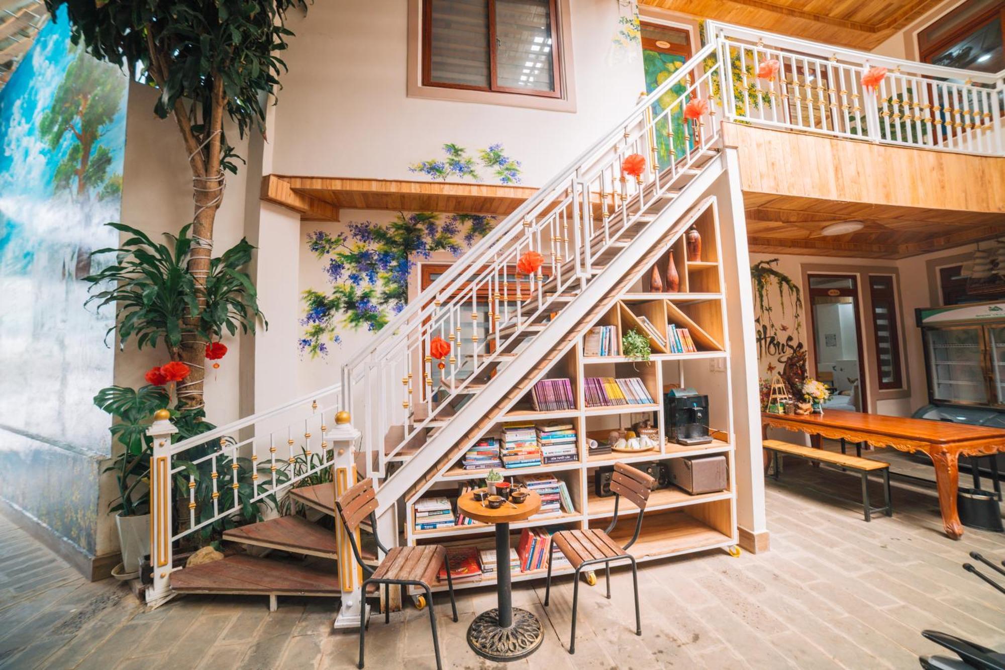 Готель St House Dalat Екстер'єр фото