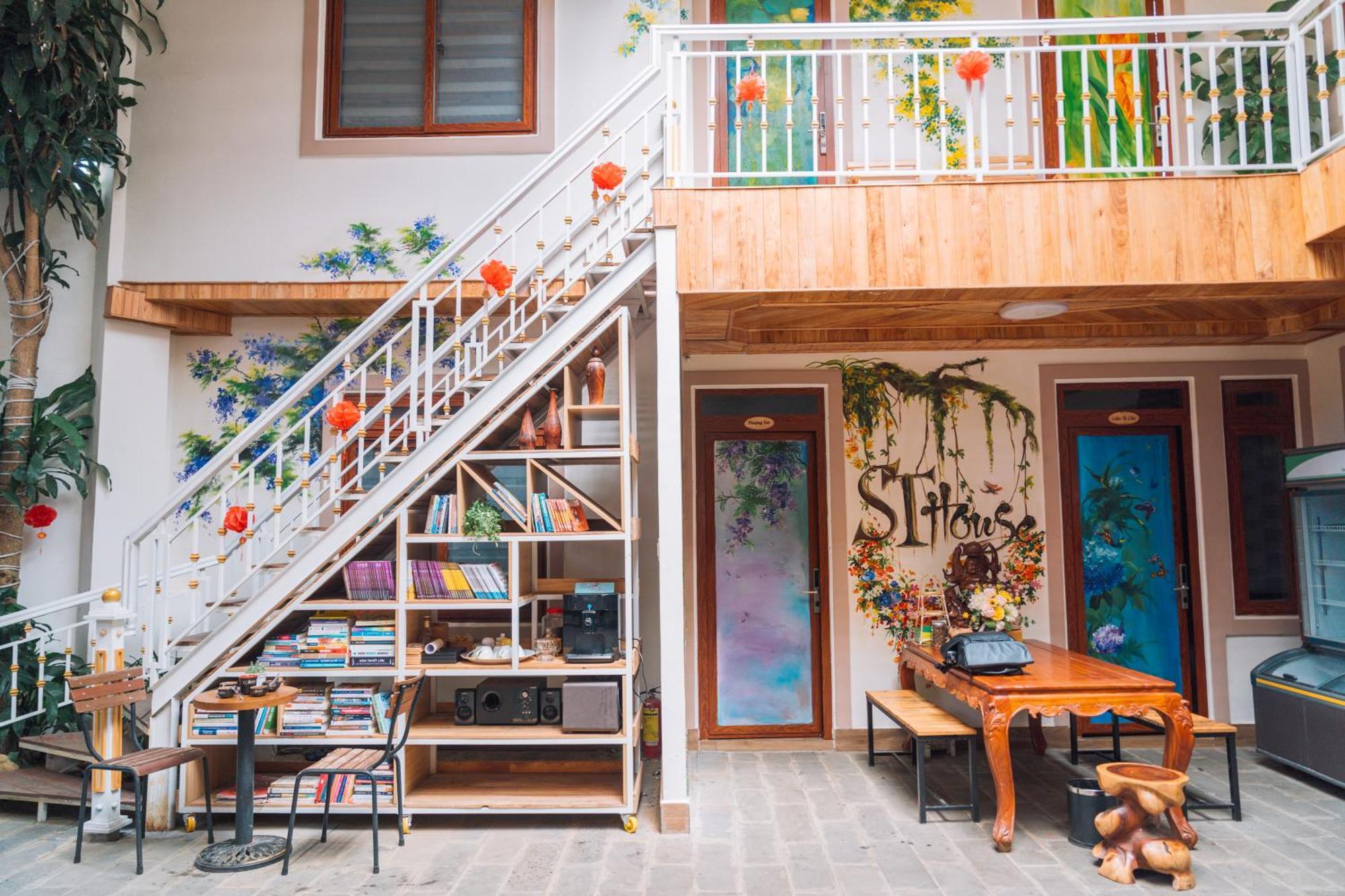 Готель St House Dalat Екстер'єр фото